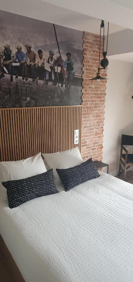 Hostal Fronton อัลโกเบนดาส ภายนอก รูปภาพ